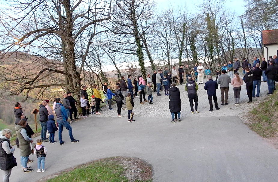 Velika sobota – blagoslov ognja in jedil